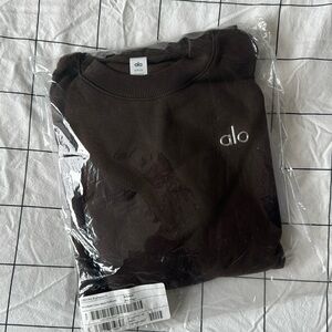 NWT Alo Accolade Espresso Crewneck
